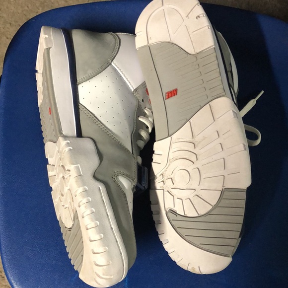 Men’s Nike - Picture 2 of 3